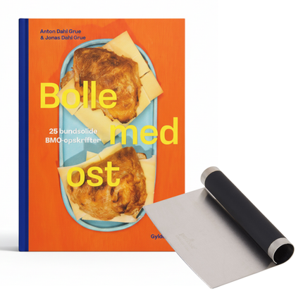 BOLLE MED OST (signeret)
